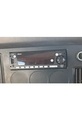 FREIGHTLINER CASCADIA 126 RADIO AM/FM/BLUETOOTH