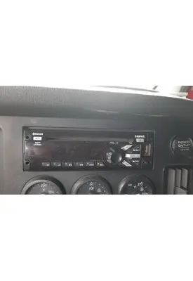 FREIGHTLINER CASCADIA 126 RADIO AM/FM/BLUETOOTH