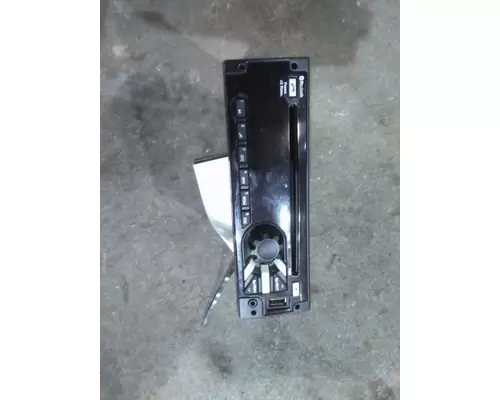 FREIGHTLINER CASCADIA 126 RADIO AMFMBLUETOOTH
