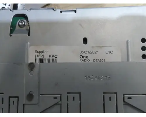 FREIGHTLINER CASCADIA 126 RADIO AMFMBLUETOOTH