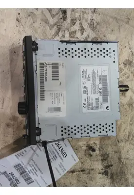 FREIGHTLINER CASCADIA 126 RADIO AM/FM/BLUETOOTH