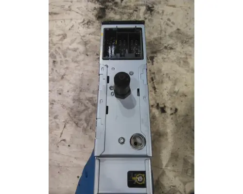 FREIGHTLINER CASCADIA 126 RADIO AMFMBLUETOOTH