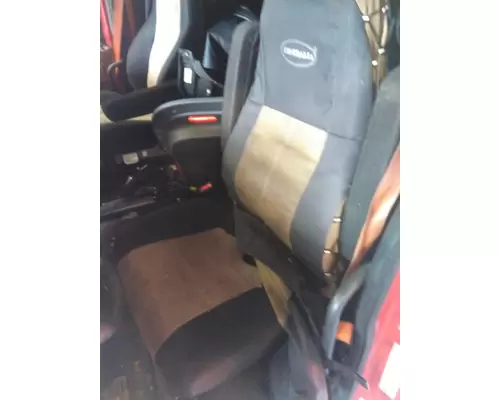 FREIGHTLINER CASCADIA 126 SEAT, FRONT