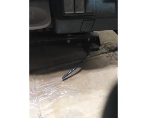 FREIGHTLINER CASCADIA 126 SEAT, FRONT