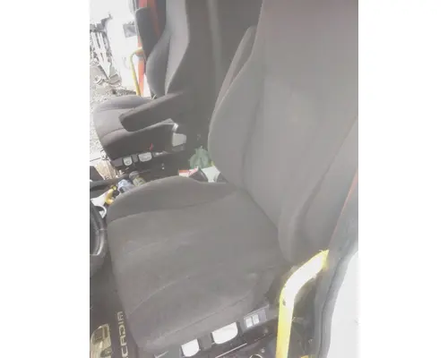 FREIGHTLINER CASCADIA 126 SEAT, FRONT