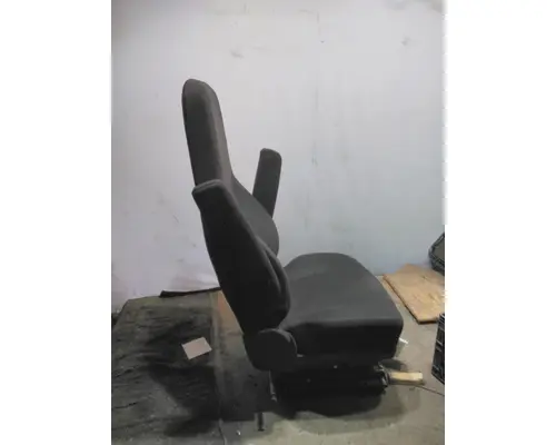 FREIGHTLINER CASCADIA 126 SEAT, FRONT