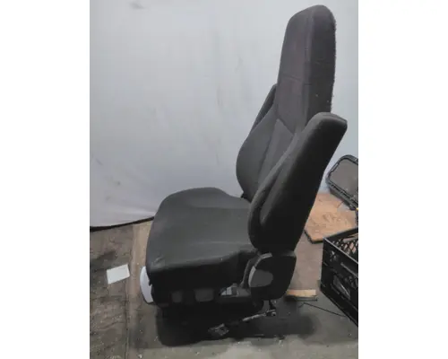 FREIGHTLINER CASCADIA 126 SEAT, FRONT