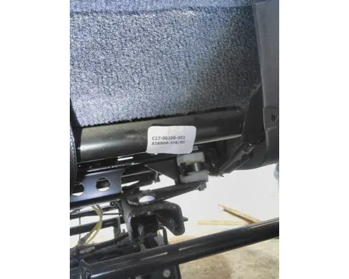 FREIGHTLINER CASCADIA 126 SEAT, FRONT