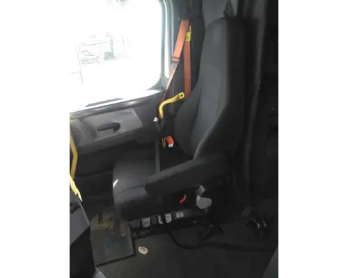 FREIGHTLINER CASCADIA 126 SEAT, FRONT