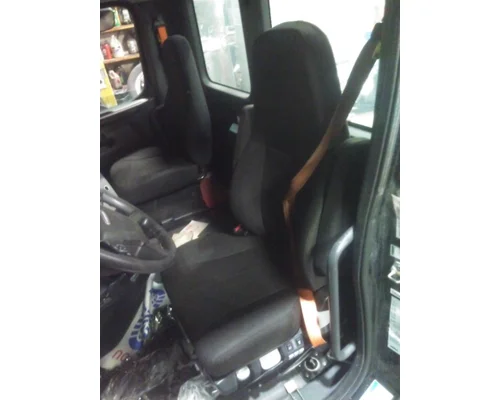 FREIGHTLINER CASCADIA 126 SEAT, FRONT