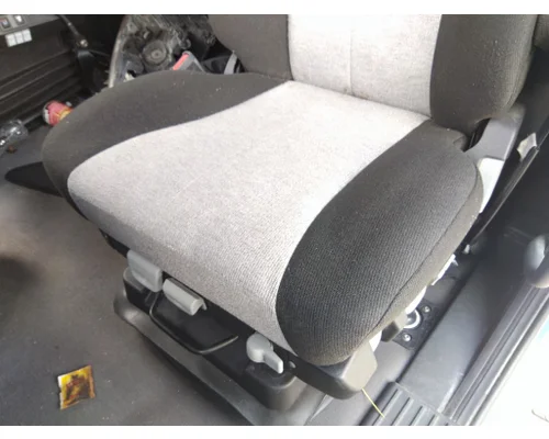 FREIGHTLINER CASCADIA 126 SEAT, FRONT