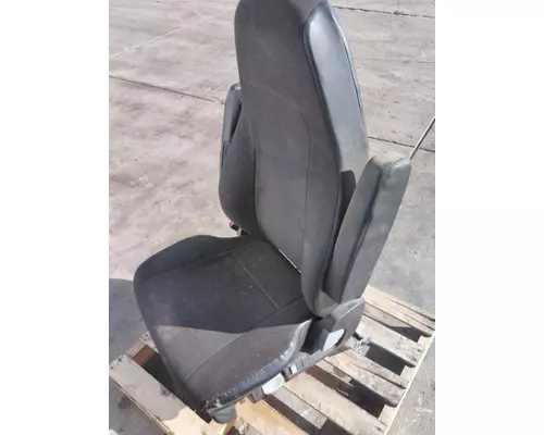 FREIGHTLINER CASCADIA 126 SEAT, FRONT