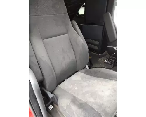 FREIGHTLINER CASCADIA 126 SEAT, FRONT