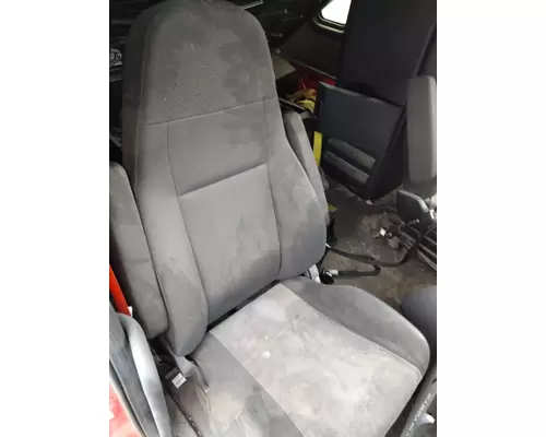 FREIGHTLINER CASCADIA 126 SEAT, FRONT