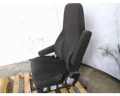 FREIGHTLINER CASCADIA 126 SEAT, FRONT