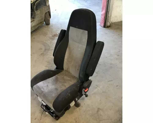 FREIGHTLINER CASCADIA 126 SEAT, FRONT