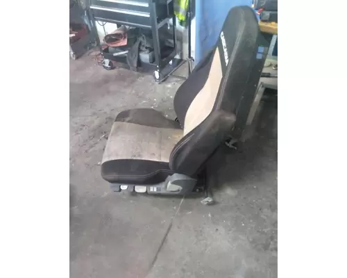 FREIGHTLINER CASCADIA 126 SEAT, FRONT