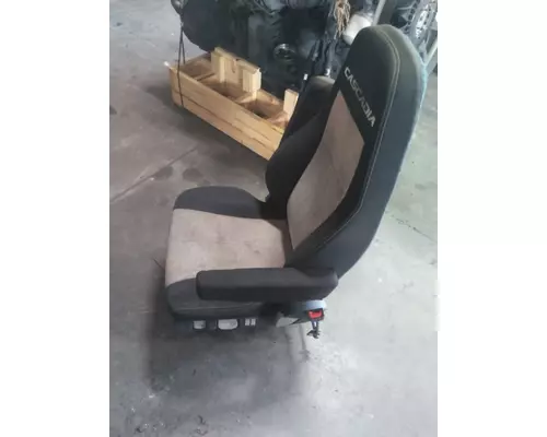 FREIGHTLINER CASCADIA 126 SEAT, FRONT