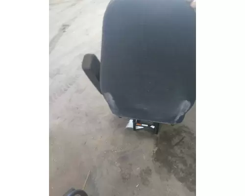 FREIGHTLINER CASCADIA 126 SEAT, FRONT
