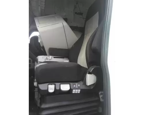 FREIGHTLINER CASCADIA 126 SEAT, FRONT