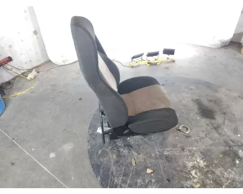 FREIGHTLINER CASCADIA 126 SEAT, FRONT