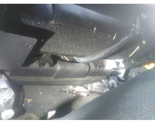 FREIGHTLINER CASCADIA 126 SEAT, FRONT