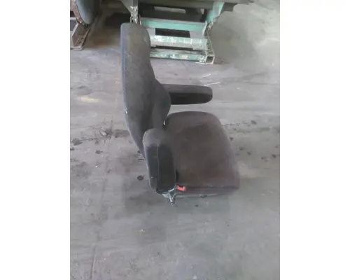 FREIGHTLINER CASCADIA 126 SEAT, FRONT