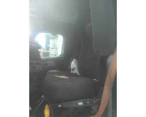 FREIGHTLINER CASCADIA 126 SEAT, FRONT