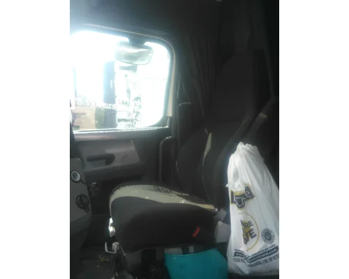 FREIGHTLINER CASCADIA 126 SEAT, FRONT