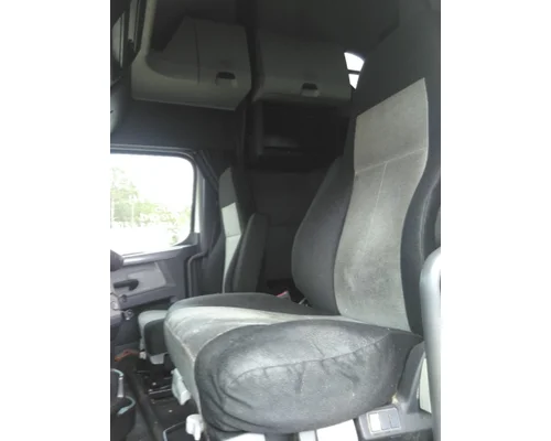 FREIGHTLINER CASCADIA 126 SEAT, FRONT