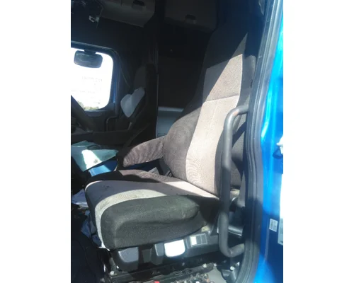 FREIGHTLINER CASCADIA 126 SEAT, FRONT