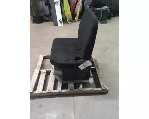 FREIGHTLINER CASCADIA 126 SEAT, FRONT