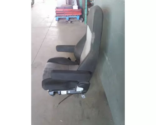 FREIGHTLINER CASCADIA 126 SEAT, FRONT