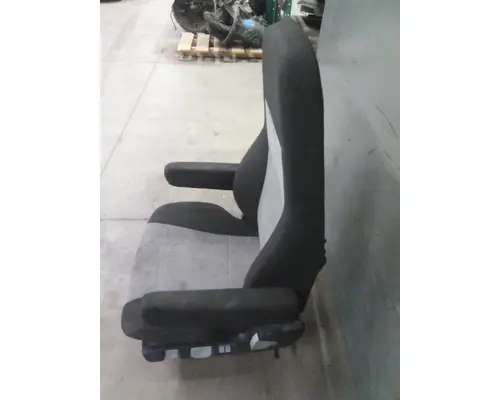 FREIGHTLINER CASCADIA 126 SEAT, FRONT