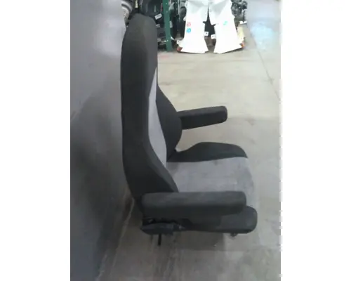 FREIGHTLINER CASCADIA 126 SEAT, FRONT