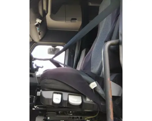 FREIGHTLINER CASCADIA 126 SEAT, FRONT