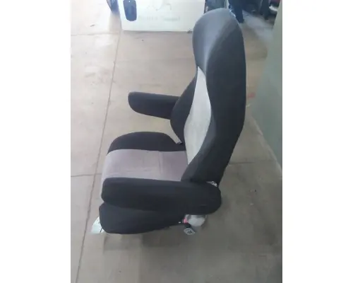 FREIGHTLINER CASCADIA 126 SEAT, FRONT