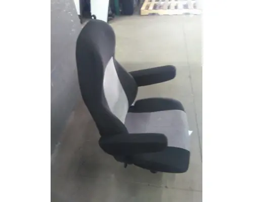 FREIGHTLINER CASCADIA 126 SEAT, FRONT