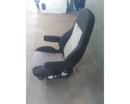 FREIGHTLINER CASCADIA 126 SEAT, FRONT