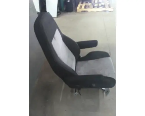 FREIGHTLINER CASCADIA 126 SEAT, FRONT
