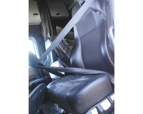 FREIGHTLINER CASCADIA 126 SEAT, FRONT