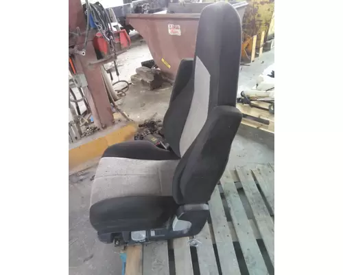 FREIGHTLINER CASCADIA 126 SEAT, FRONT