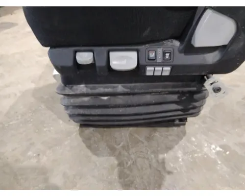 FREIGHTLINER CASCADIA 126 SEAT, FRONT