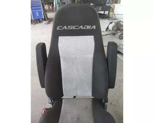 FREIGHTLINER CASCADIA 126 SEAT, FRONT