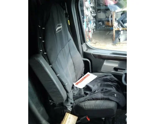 FREIGHTLINER CASCADIA 126 SEAT, FRONT