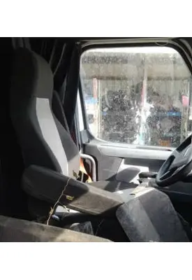 FREIGHTLINER CASCADIA 126 SEAT, FRONT
