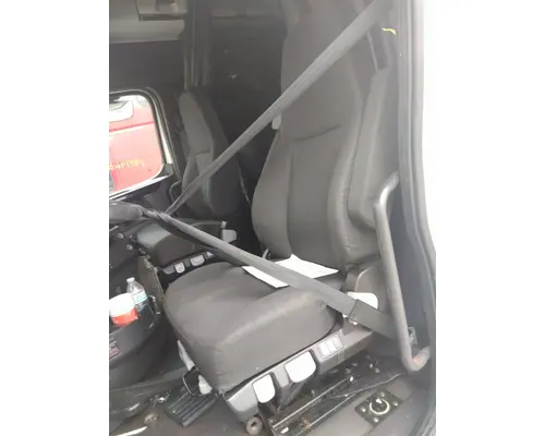 FREIGHTLINER CASCADIA 126 SEAT, FRONT
