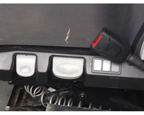 FREIGHTLINER CASCADIA 126 SEAT, FRONT