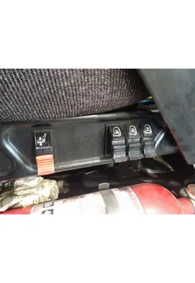 FREIGHTLINER CASCADIA 126 SEAT, FRONT
