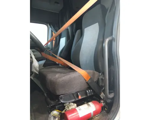 FREIGHTLINER CASCADIA 126 SEAT, FRONT